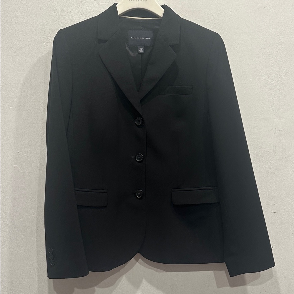 Banana Republic Basic Black Wool Suit Jacket Sing… - image 1
